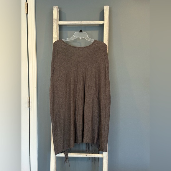 Michael Kors Fringe Poncho - Picture 2 of 3